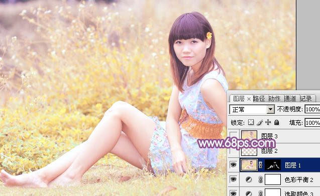 Photoshop将坐在草地上人物图片调制出淡淡的暖紫色