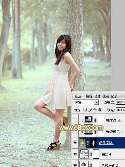 Photoshop将树林美女图片调制出柔和淡雅的黄绿色