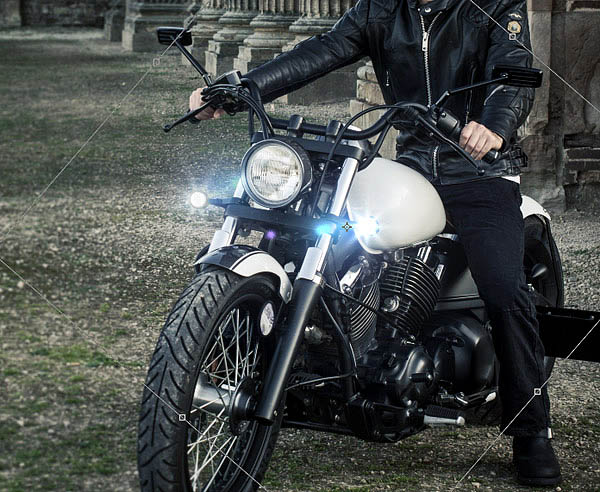Photoshop为酷哥的摩托车加上闪亮的车灯