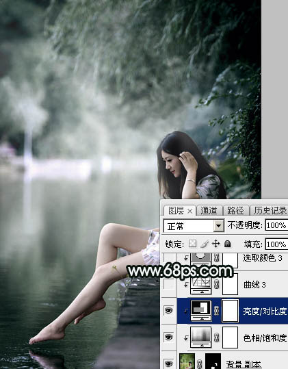 Photoshop调制出柔美的古典暗绿色水景人物图片