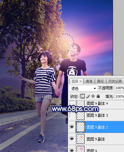 Photoshop调制出紫色霞光马路上的情侣图片
