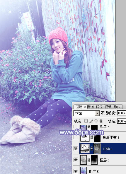 Photoshop为墙边的美女加上甜美的冬季淡蓝色
