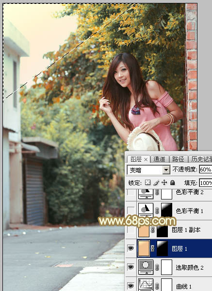 Photoshop为村道上的美女加上绚丽的秋季阳光色