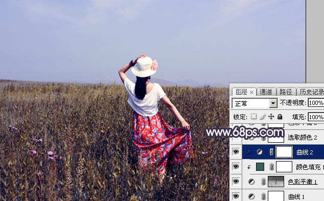 Photoshop为荒草中的美女加上漂亮的韩系蓝褐色