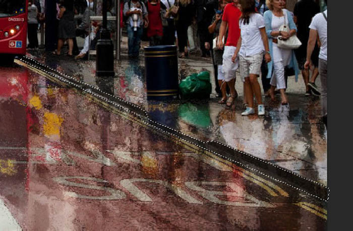 Photoshop将街道图片调出雨水湿润的路面