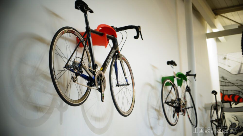 Cycloc Solo - Hanging Bikes in Garage