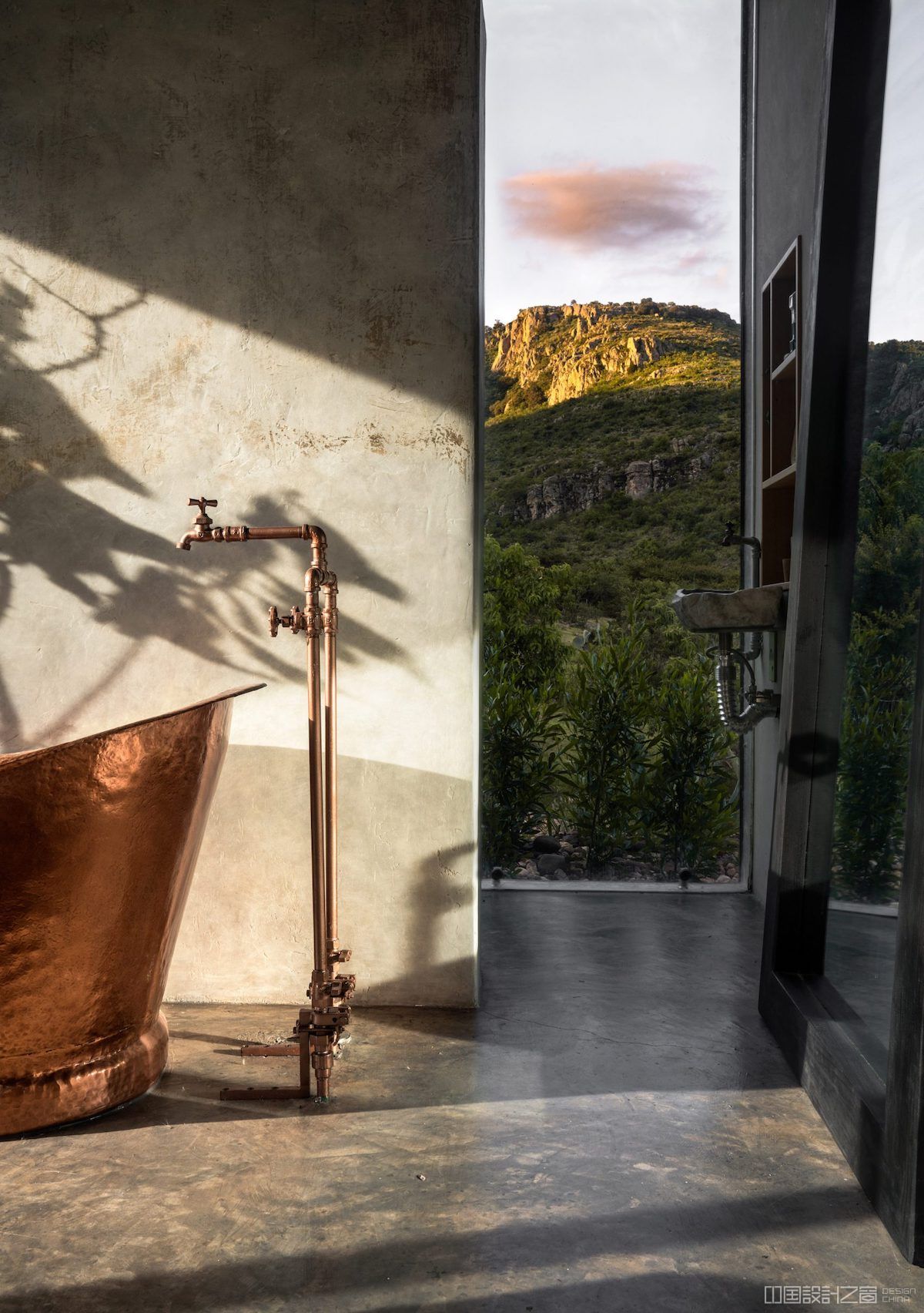 Bathroom of Casa Etérea by Prashant Ashoka