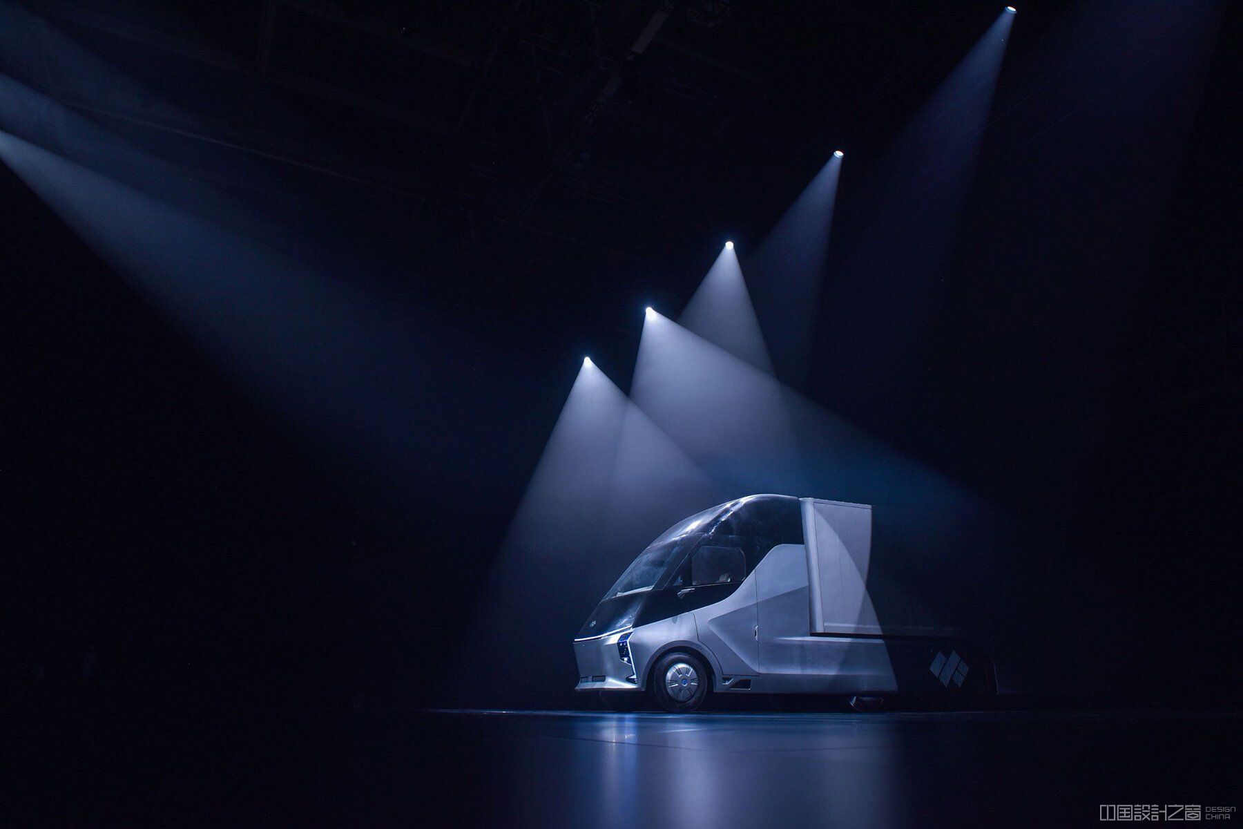 pininfarina-deepway-xingtu-electric-truck-baidu-designboom-005