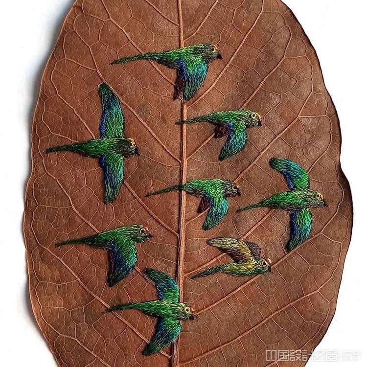 Embroidery on Leaves on Laura Dalla Vecchia