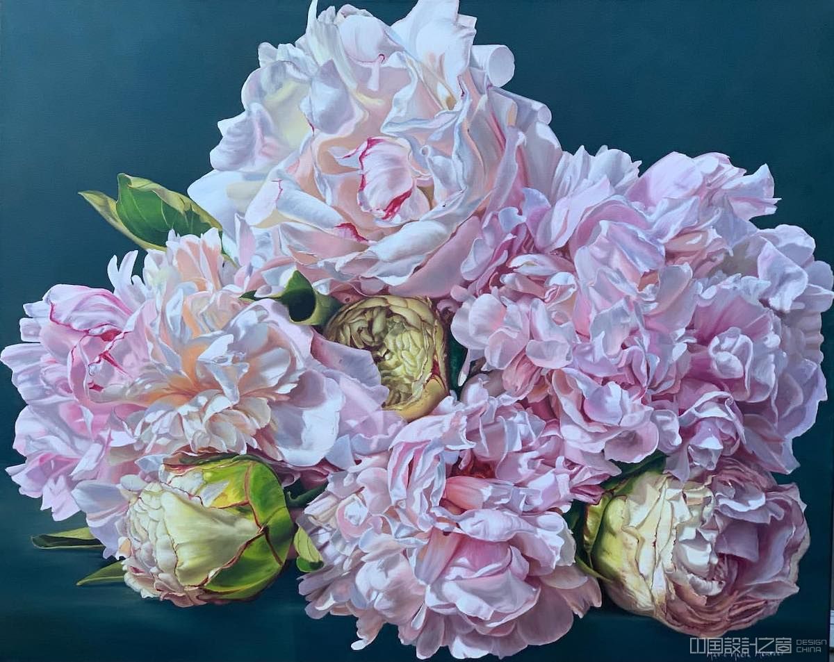 Realistic Flower Paintings by Maria Marta Morelli