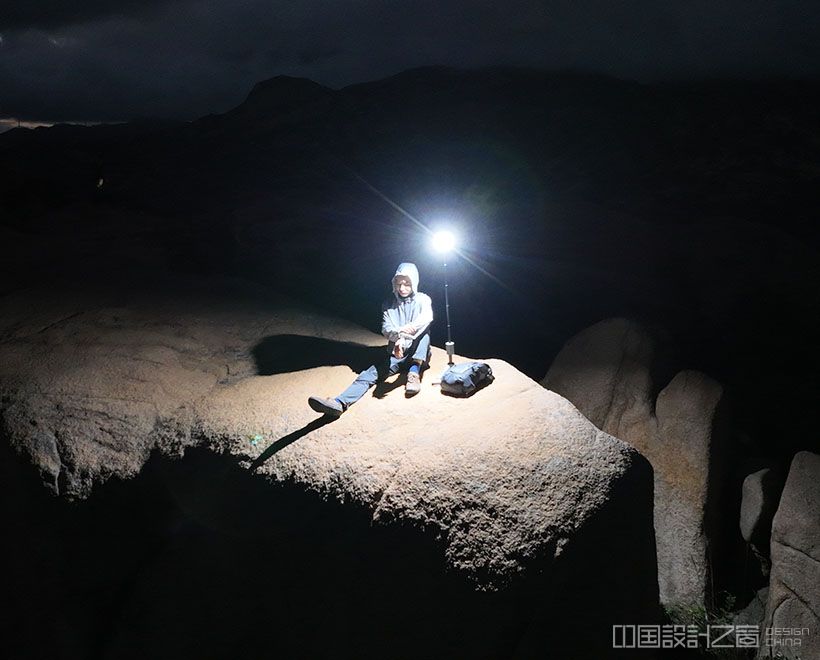 ouTask Telescopic Lantern for Camping and Outdoor Adventures