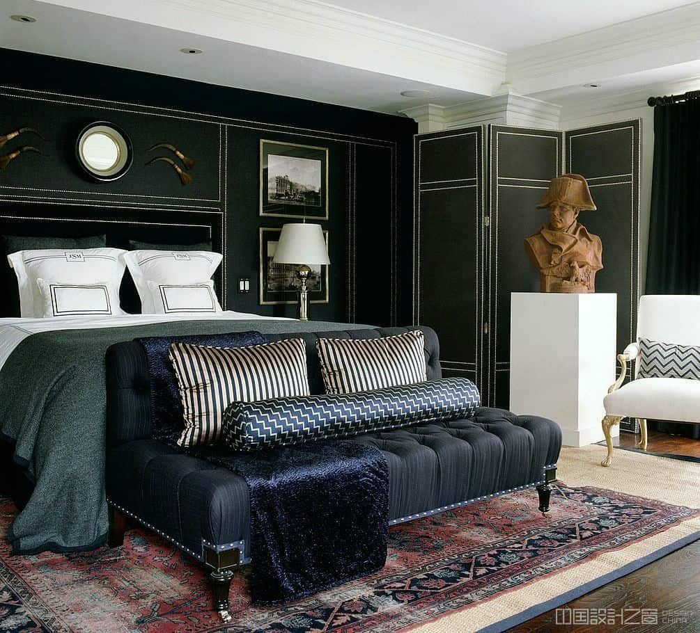 sculpture pieces Best Tips To Create a Romantic and Relaxing Bedroom