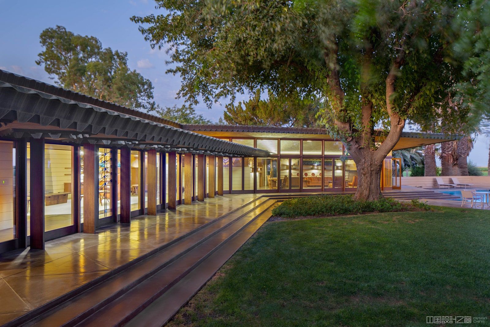 Side of Frank Lloyd Wright's Fawcett House