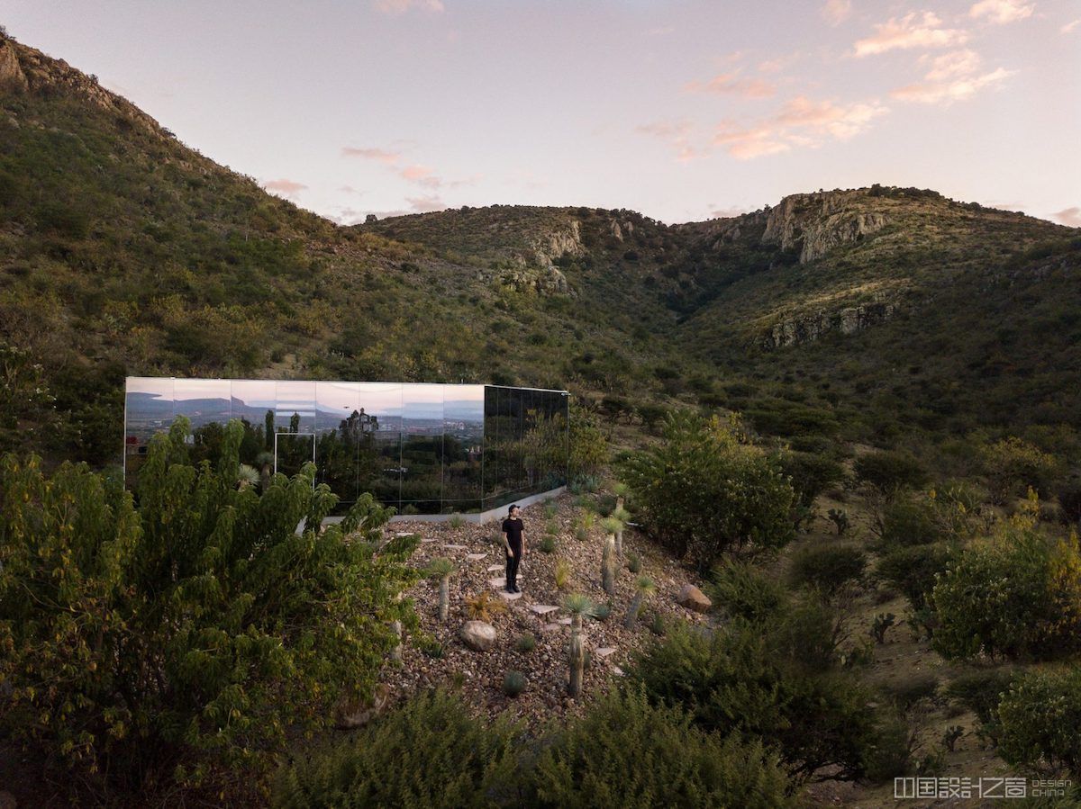 Overview of Casa Etérea by Prashant Ashoka