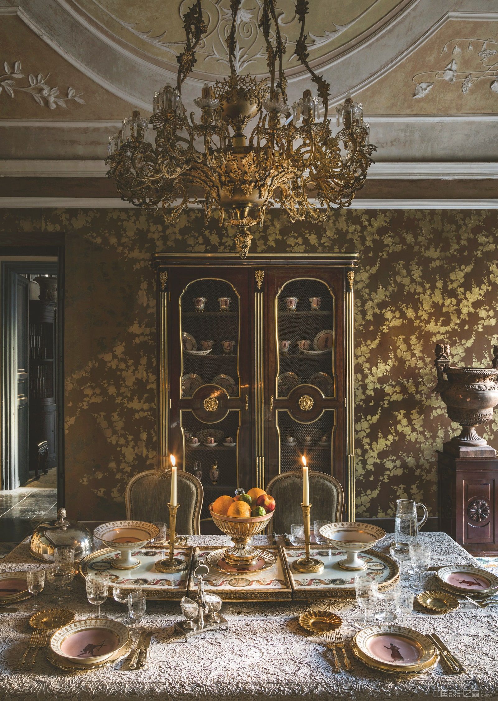 table and chairs in a room