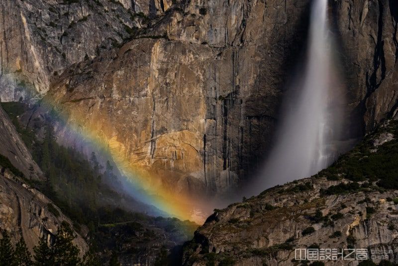 Yosemite Moo<em></em>nbow by Brian Hawkins