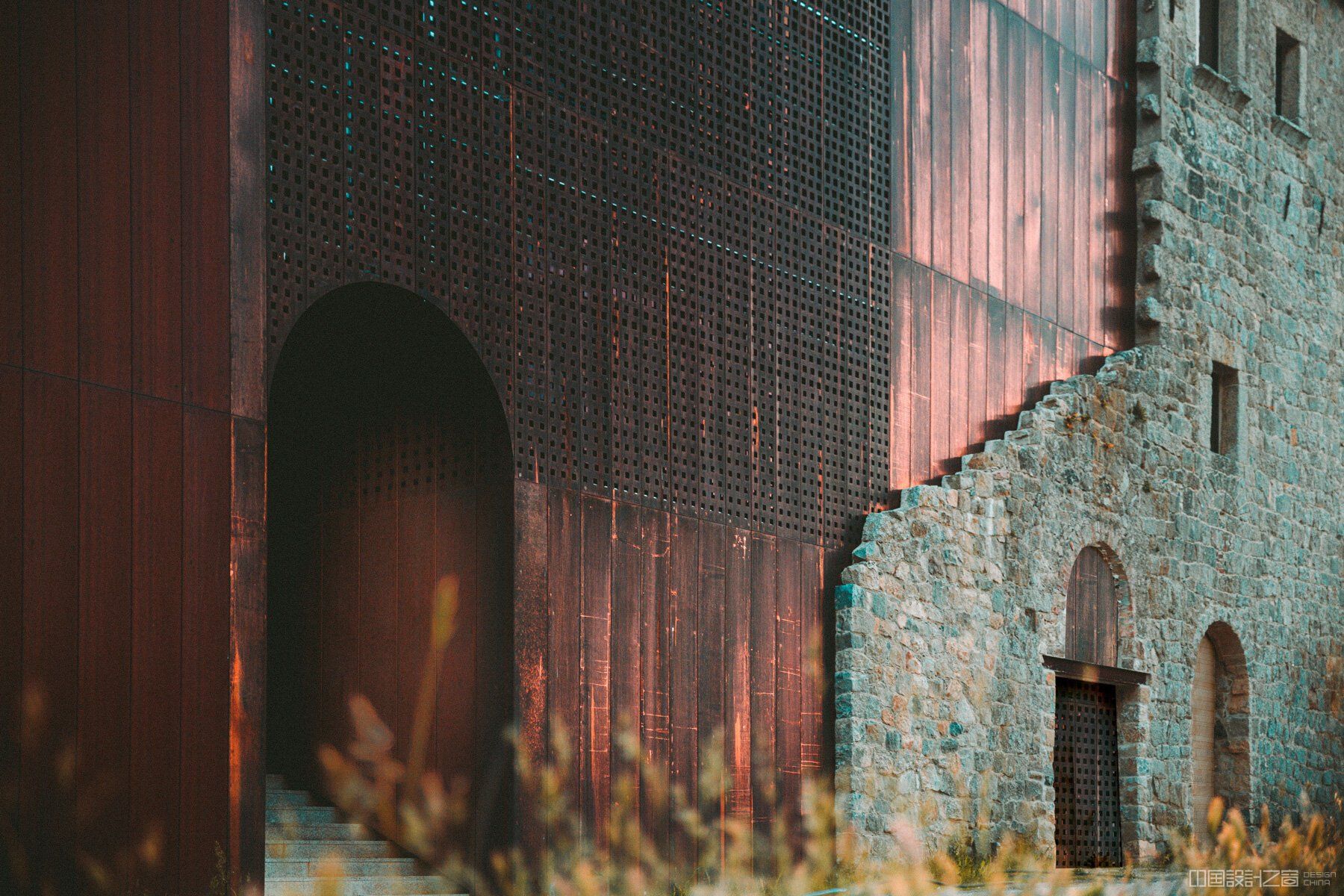 amelia-tavella-copper-clad-extension-convent-corsica-designboom-31X