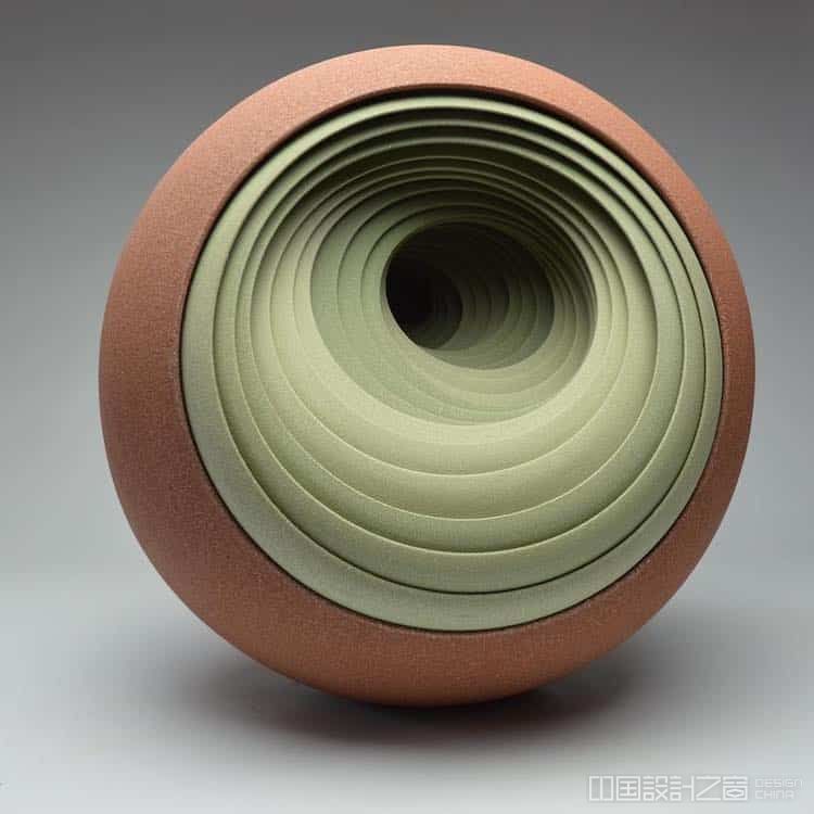 Ceramic Sculptures by Matthew Chambers