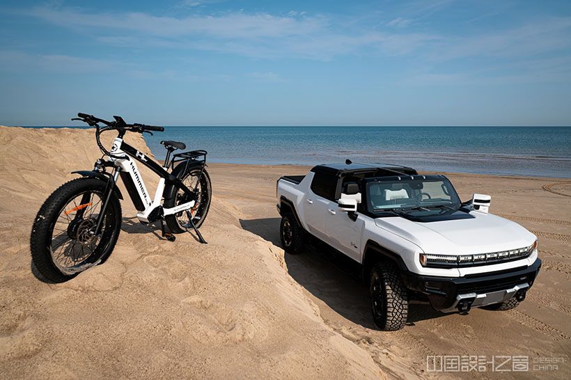 Revolutio<em></em>nary GMC HUMMER EV AWD e-Bike