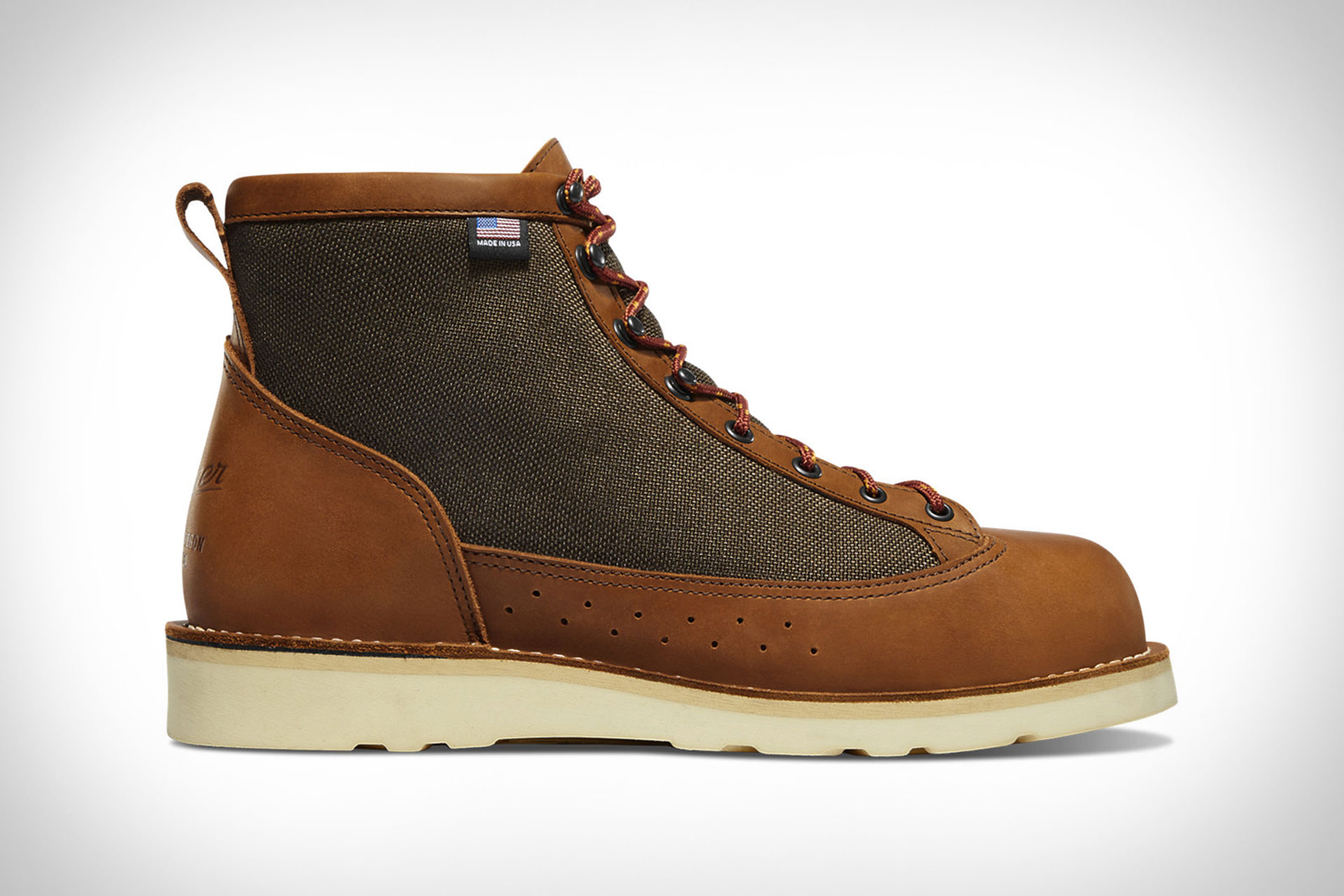 丹纳北极600切尔西靴，时尚舒适又耐用！ - PSD素材网