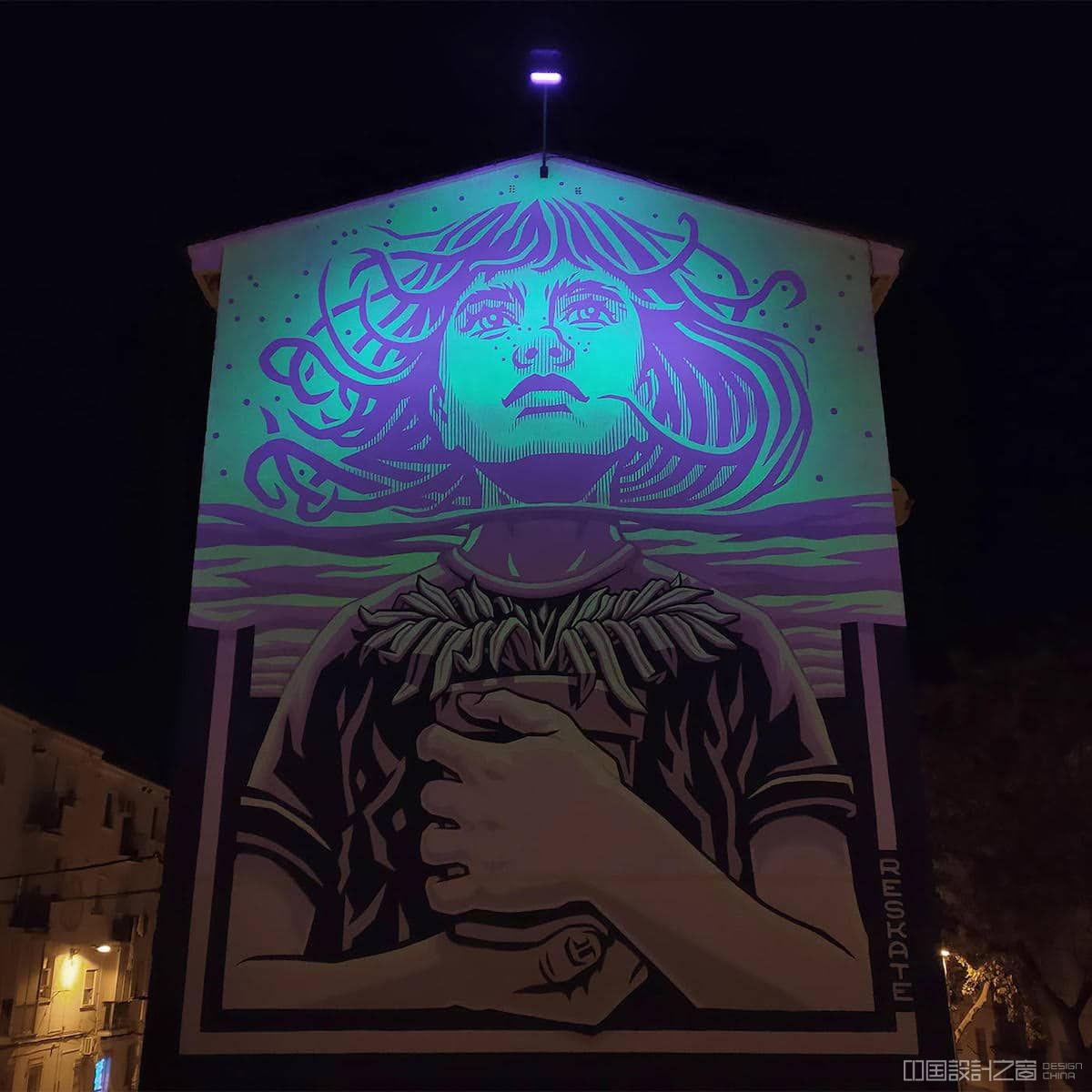 Light Sensitive Mural in Spain by Reskate Studio