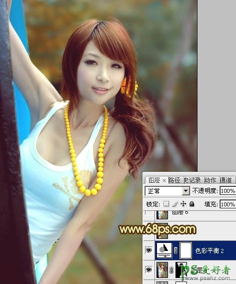 photoshop调出甜美的青黄色性感MM公园生活写真图片