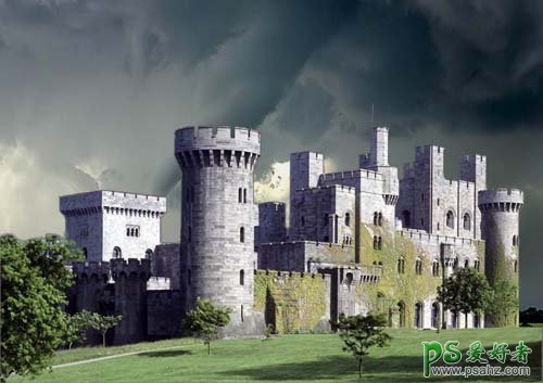 photoshop创意合成乌云闪电下的古城堡特效图片