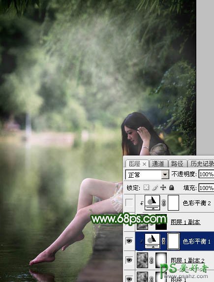 PS美女后期调色：给漂亮的美腿女生生活照调出唯美的古典暗绿色效