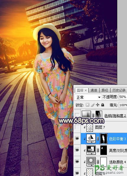 Photoshop给街景广场中的美腿女生照片调出暖色调黄昏日光效果