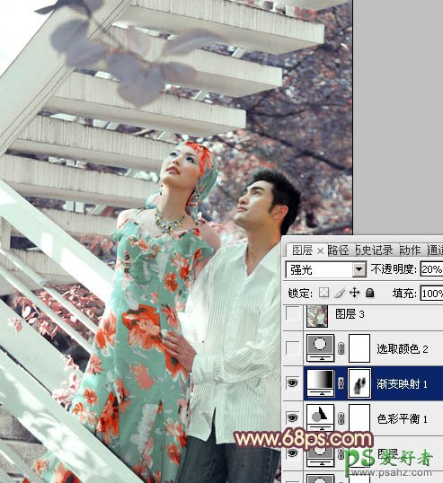 photoshop调出淡橙色效果外景情侣婚片写真照