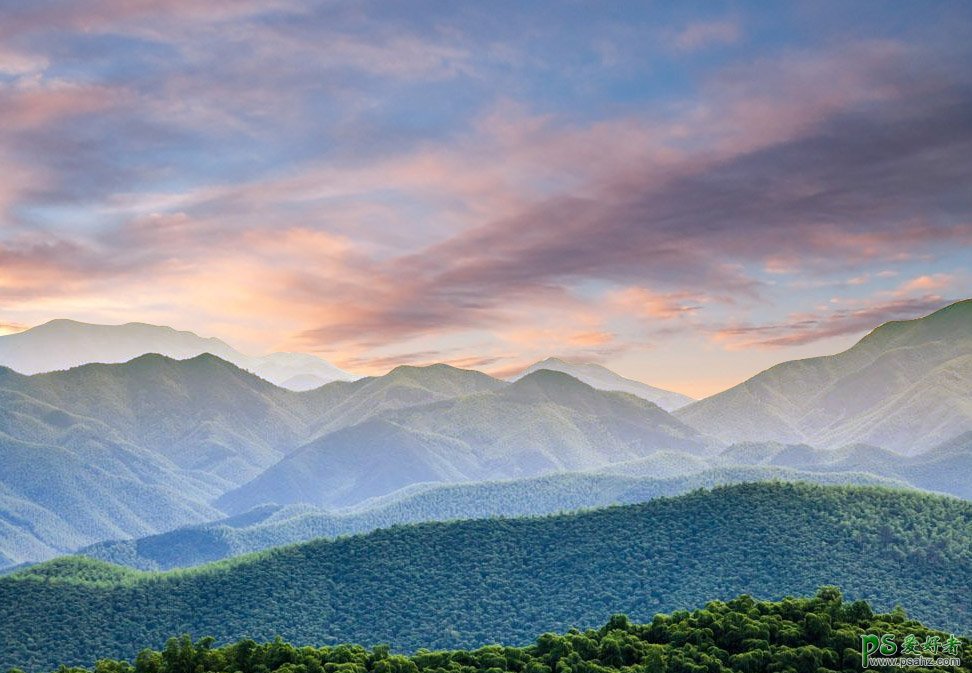 Photoshop合成皮箱中生机勃勃山水场景，一个完美的生态世界。