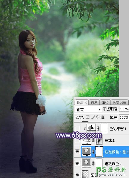 Photoshop调出蓝色唯美色彩的美腿女生外景照片，暗调蓝紫色