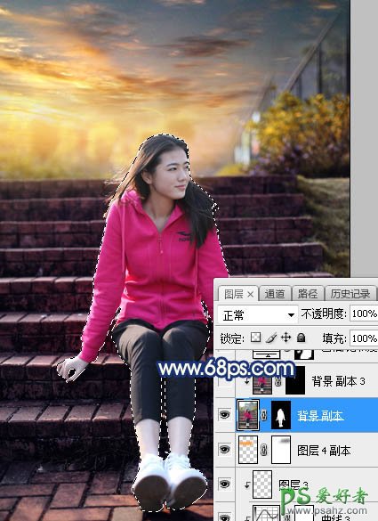 Photoshop给古建筑边自拍的红色运动装青春少女写真图片调出霞光