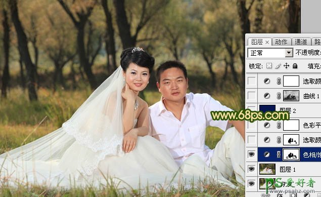 PS调色教程：给森林里的情侣婚片调出温馨的暖色调