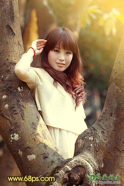 PS调色教程：给树林间可爱的少女写真照调出红调个性色彩