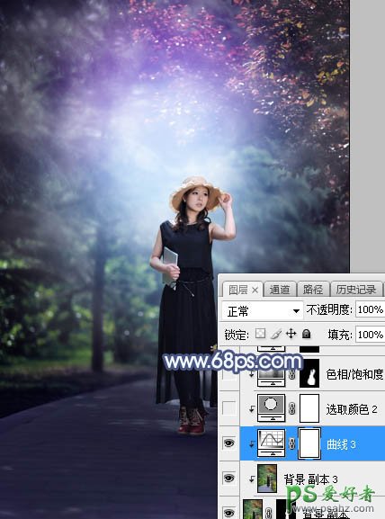 Photoshop调出魔幻蓝紫色美女外景照片，给公园树林中的美女美化