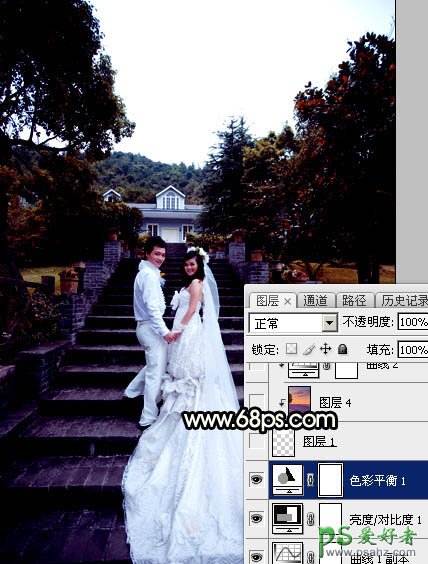 Photoshop给园林中拍摄的情侣婚纱照调出唯美梦幻温馨的霞光色彩