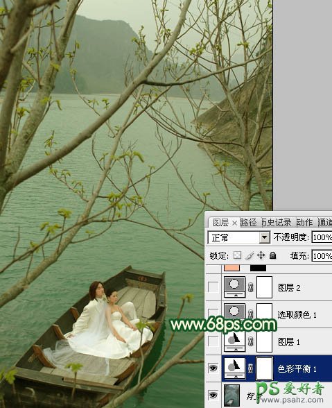 photoshop调出烂漫的春季湖水上的情侣婚纱写真照