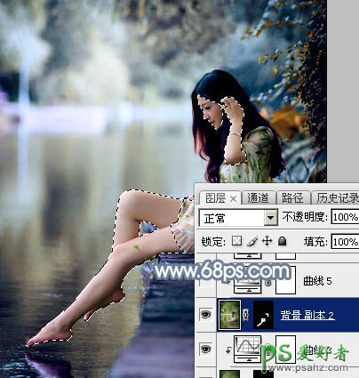 Photoshop给外景自拍的长腿美足少女生活照调出柔和的古典青蓝色