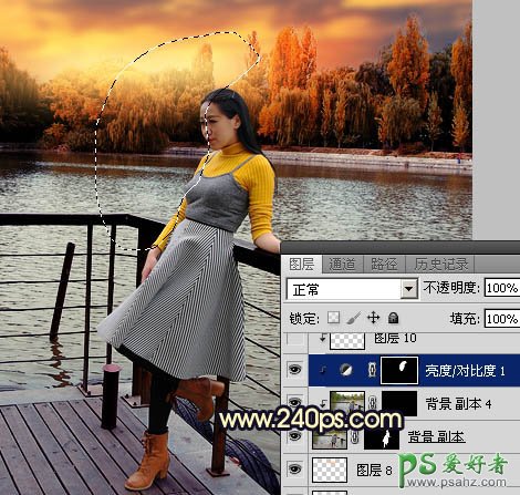 Photoshop给公园湖边自拍的少妇写真照调出漂亮的霞光色彩。