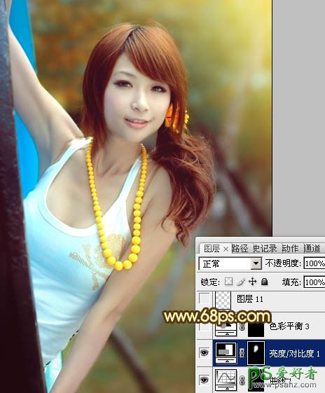 photoshop调出甜美的青黄色性感MM公园生活写真图片