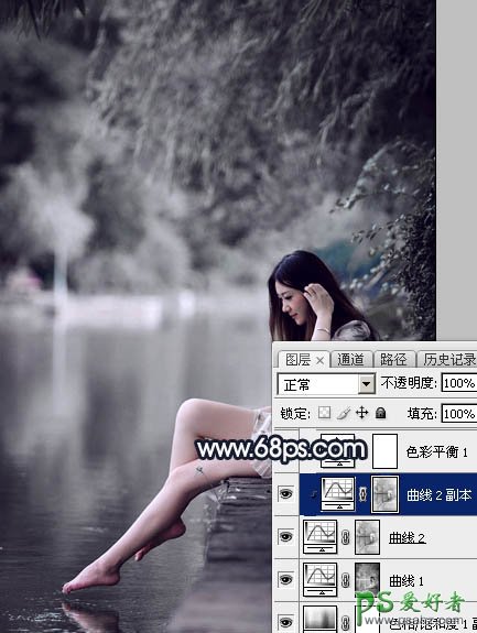 Photoshop给春天里的清纯少女玉腿美脚写真照调出梦幻的暗蓝色