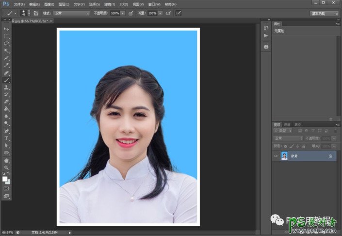 PS证件照抠图换背景教程：学习把生活照制作成证件照,排版寸照。