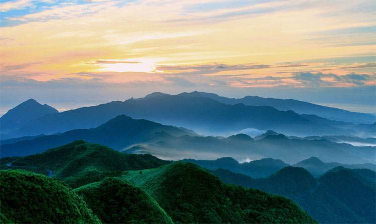 PS滤镜教程：学习把美丽的风景画变身水墨画效果，个性的水墨画