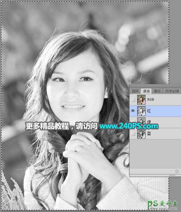 学习用Photoshop通道工具抠出近距离拍摄的长发美女高清照片