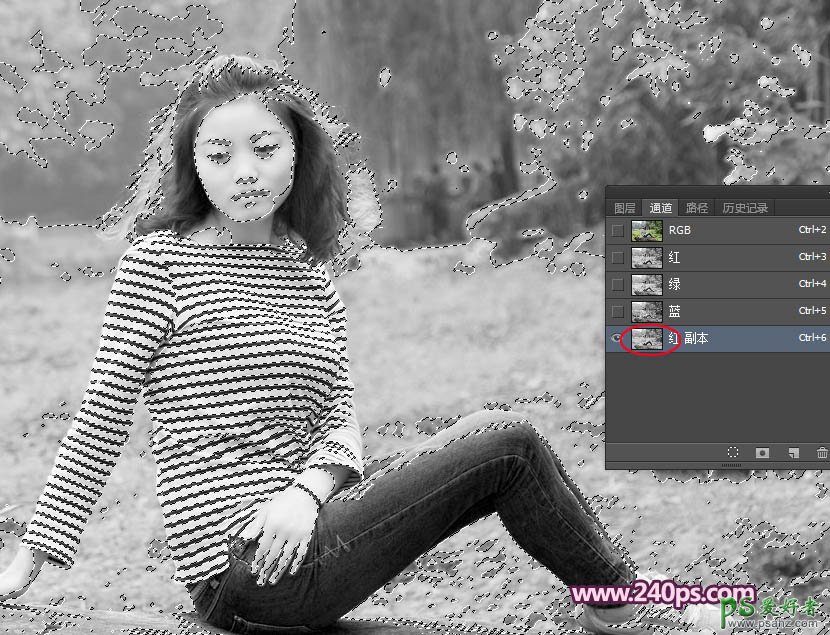 利用Photoshop通道快速抠出少女精细的发丝并更换出任何背景图