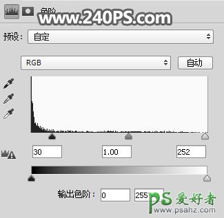 利用Photoshop通道工具给野外秋季芦苇草场风光照片进行抠图。