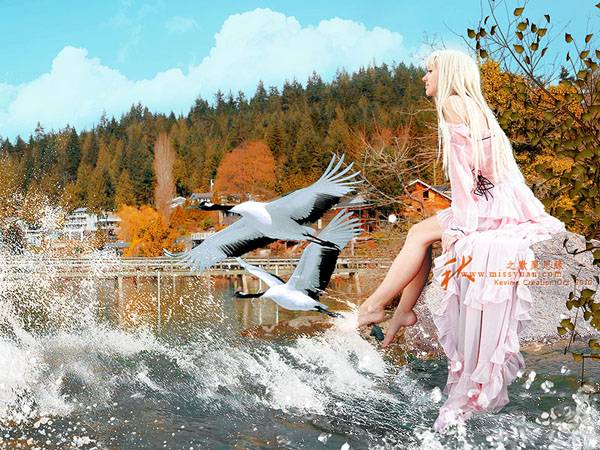 PS合成秋季森林公园里戏水的女生图片