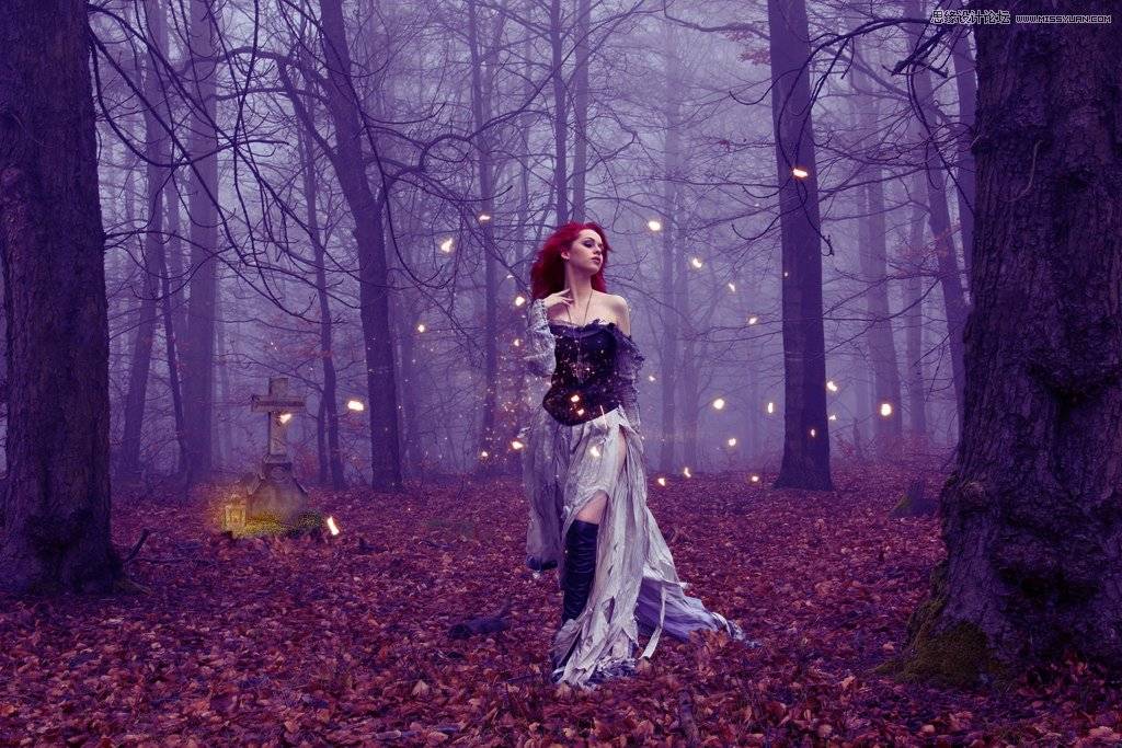 PS合成紫色梦幻魔法森林中奔跑的女孩照片