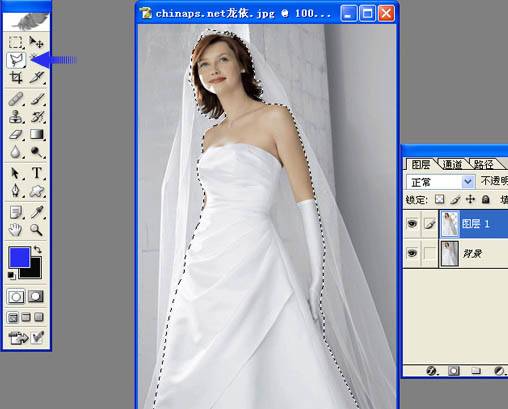 用PS软件对单一色彩婚片抠图换背景
